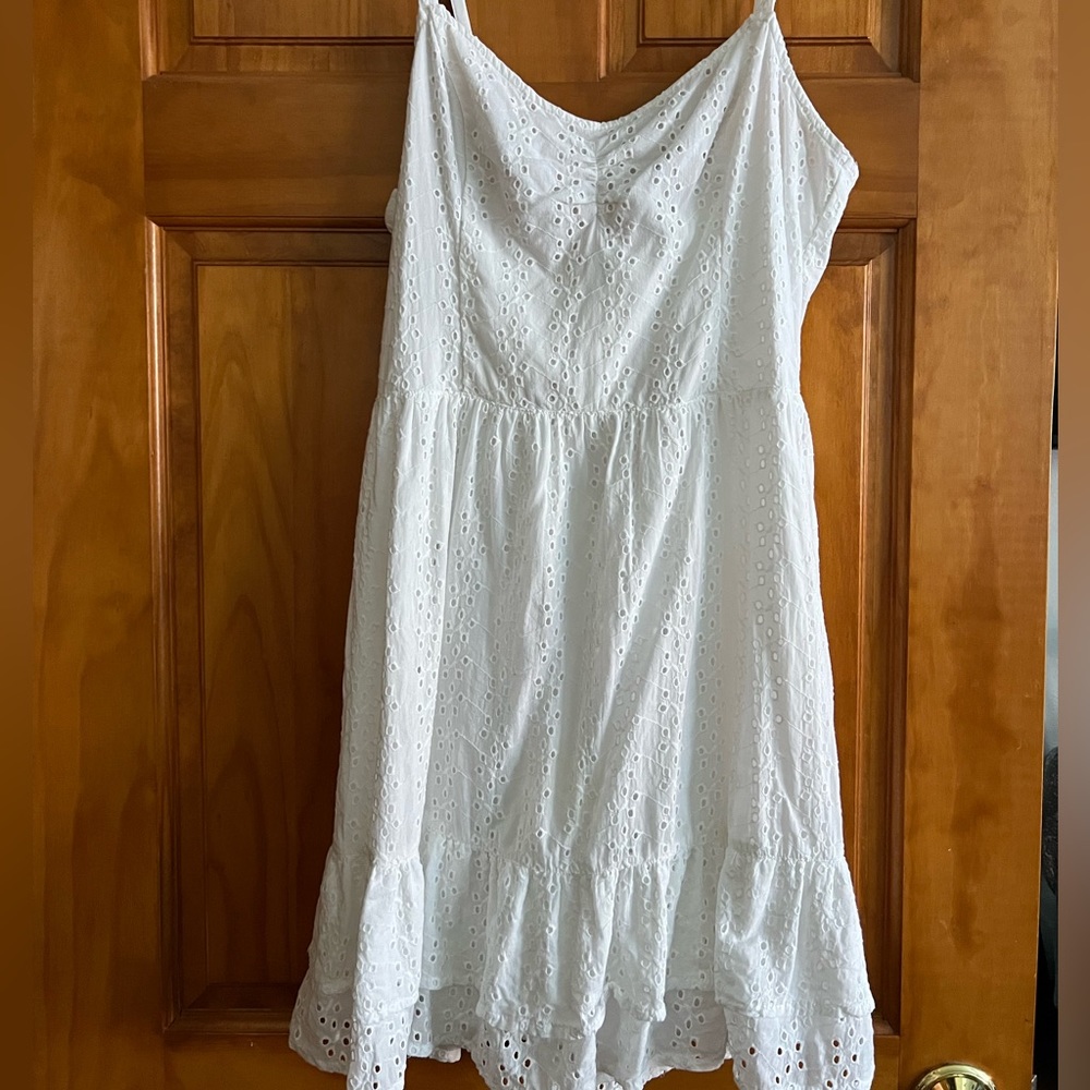 Hollister white summer dress size medium